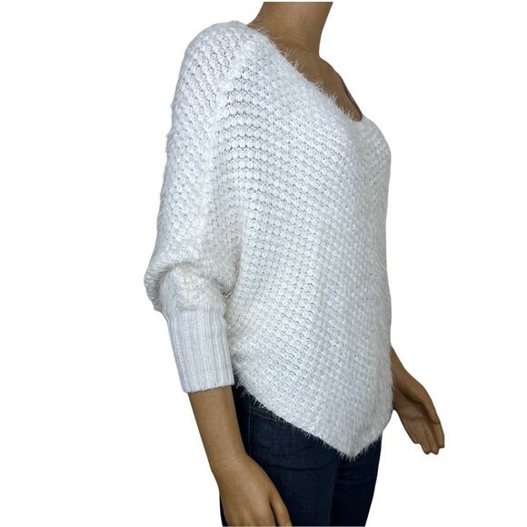 Elliatt Dolman Sleeve Sweater Size Small - Picture 3 of 10